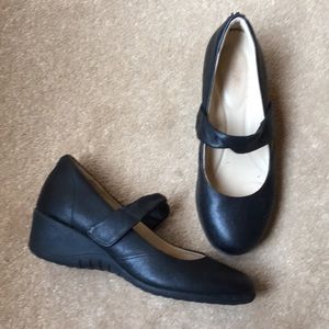 Black Mary Jane Hush Puppies